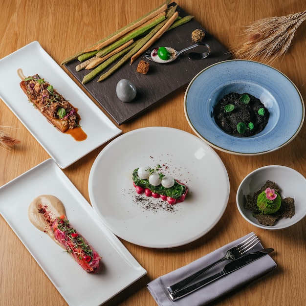 Zestaw potraw na stole